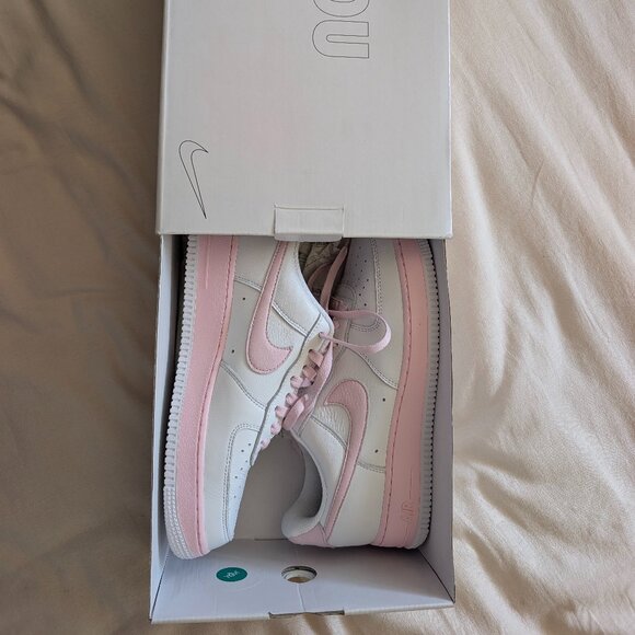 Women's Nike "Boy Mom" (new in box) - Picture 1 of 5